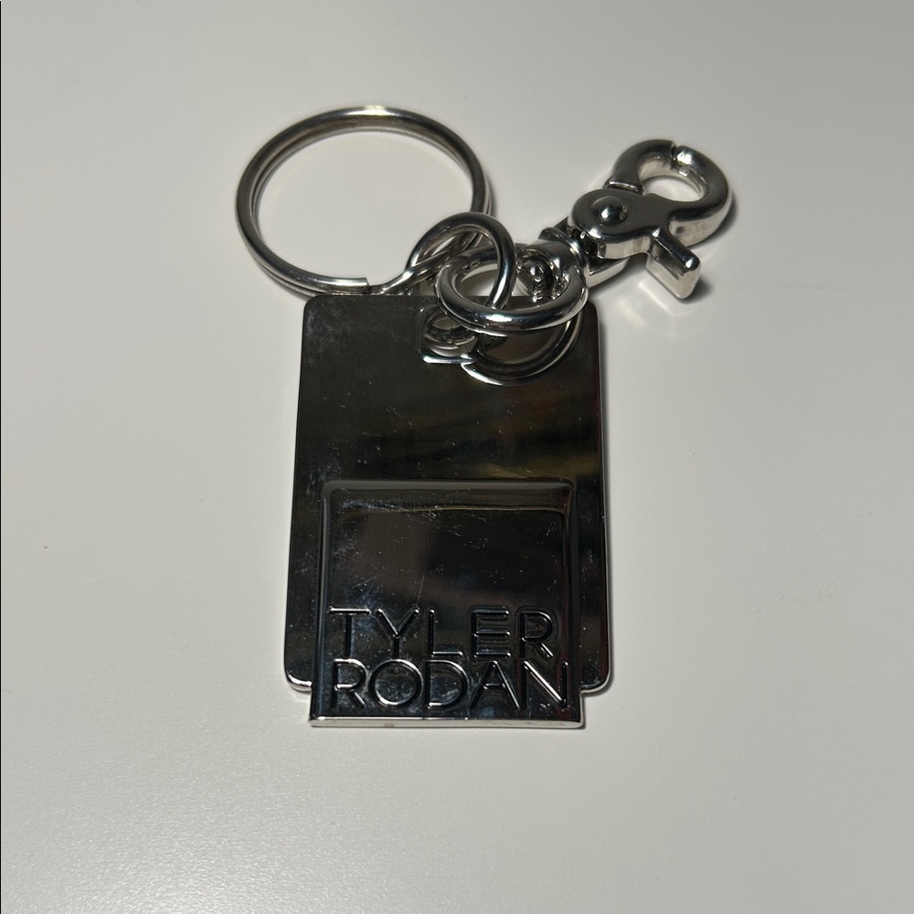 Tyler Rodan Shiny Silver Keychain Bag‎ Charm Y2K vintage